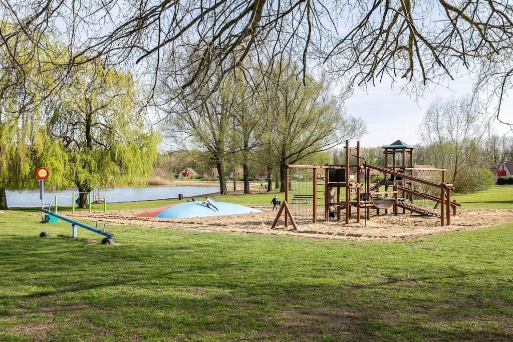 Gezellige Vakantiewoning Aan Het Water In Ewijk - Recreational Only No Workers Kültér fotó
