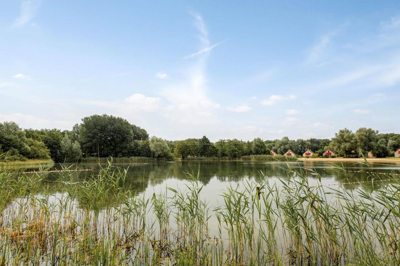 Gezellige Vakantiewoning Aan Het Water In Ewijk - Recreational Only No Workers Kültér fotó