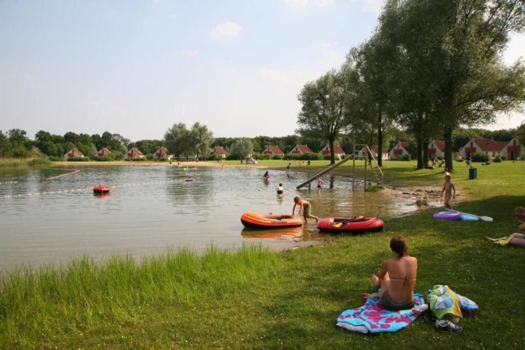 Gezellige Vakantiewoning Aan Het Water In Ewijk - Recreational Only No Workers Kültér fotó
