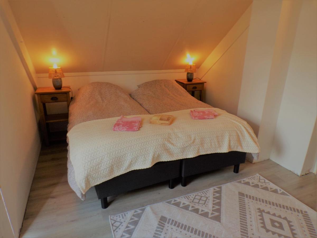Gezellige Vakantiewoning Aan Het Water In Ewijk - Recreational Only No Workers Kültér fotó